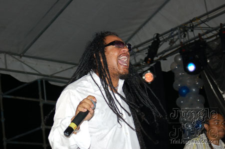 maxi_priest_may06-12