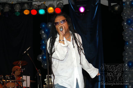 maxi_priest_may06-13