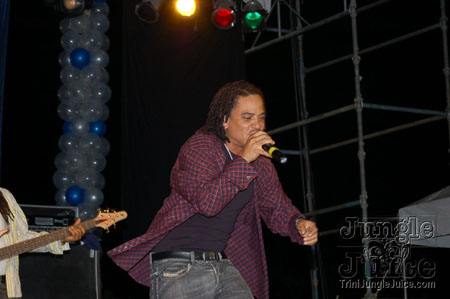 maxi_priest_may06-23