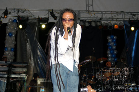 maxi_priest_may06-25