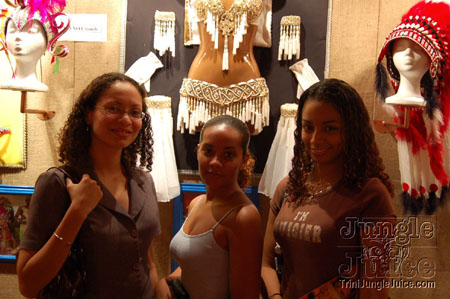 tribe_costume_viewing-07