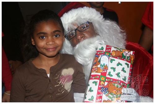 dear_santa_for_the_kids_dec6-088