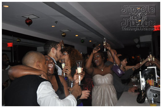 2009_new_years_eve_capitol_hill-010