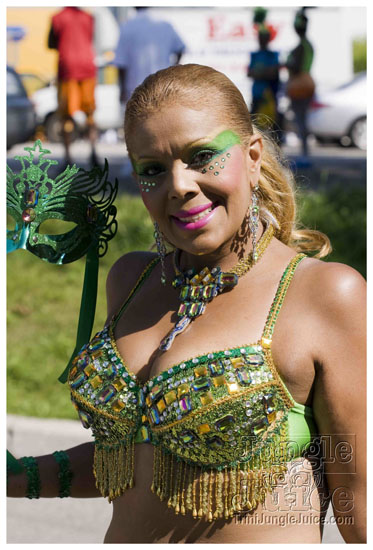 caribana_carnival_parade_2009-001