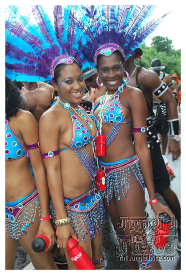 st_lucia_carnival_monday_2009-002