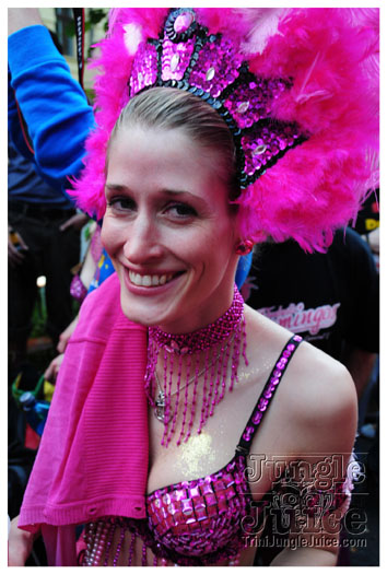 berlin_carnival_fantastic_flamingos_may23-003