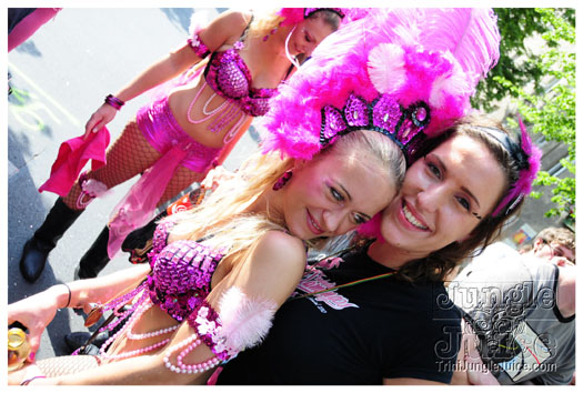 berlin_carnival_fantastic_flamingos_may23-005