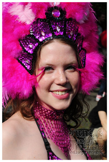 berlin_carnival_fantastic_flamingos_may23-011