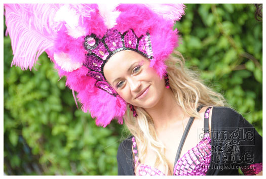 berlin_carnival_fantastic_flamingos_may23-016