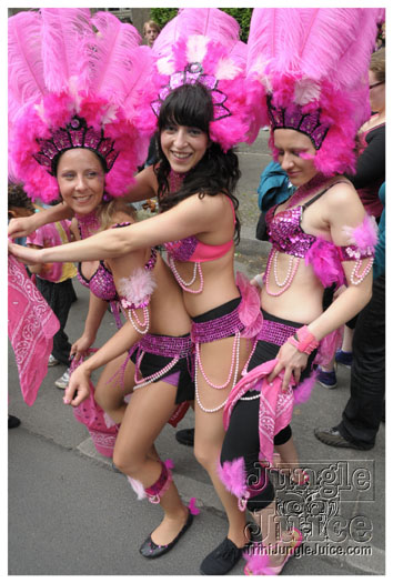 berlin_carnival_fantastic_flamingos_may23-027