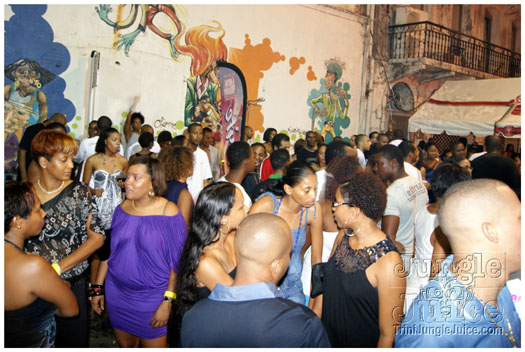 club_360_street_party_may1-050
