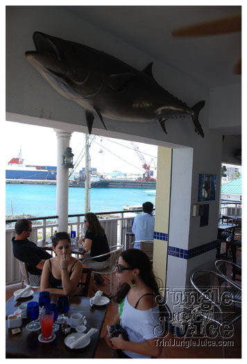 02_lunch_at_guy_harvey-009