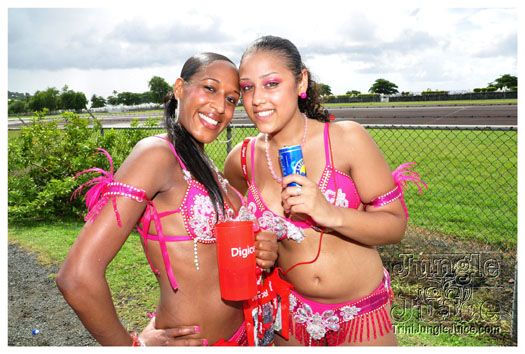 st_lucia_carnival_tuesday_2010_pt2-004