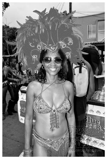 st_lucia_carnival_tuesday_2010_pt2-015
