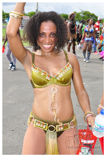 st_lucia_carnival_tuesday_2010_pt2-023