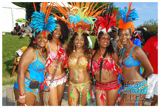 atl_carnival_parade_2011_part2-018