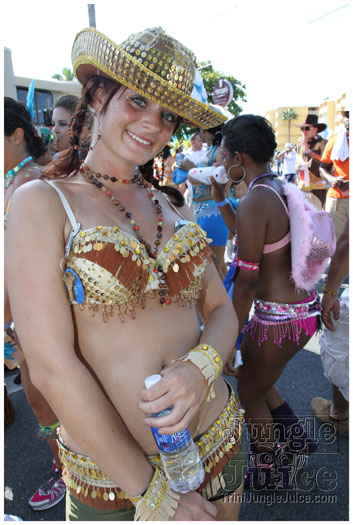 cayman_carnival_2011_part1-017