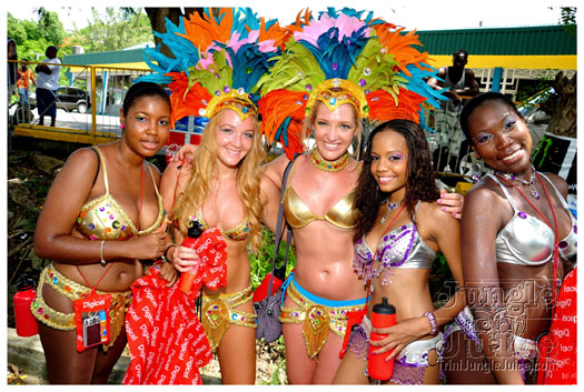 st_lucia_carnival_tuesday_2011_pt1-005