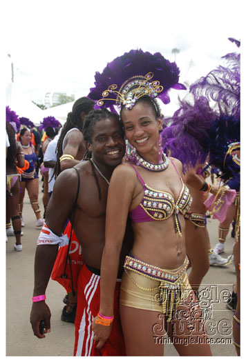 trini_carnival_2011_extras-012