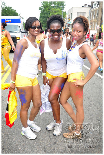 dc_carnival_parade_2011_pt1-043