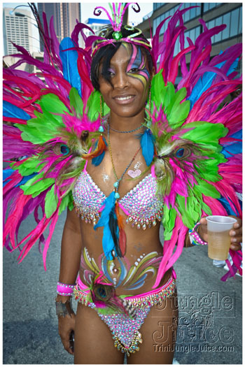 atl_carnival_parade_2012_pt1-017