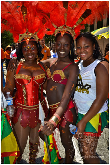 atl_carnival_parade_2012_pt2-027