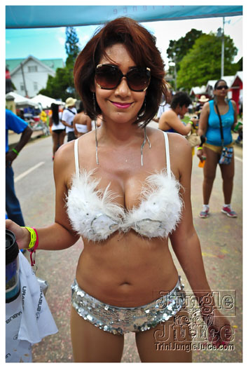 bliss_carnival_monday_2012-023