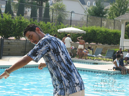 atl_poolparty_2003-08