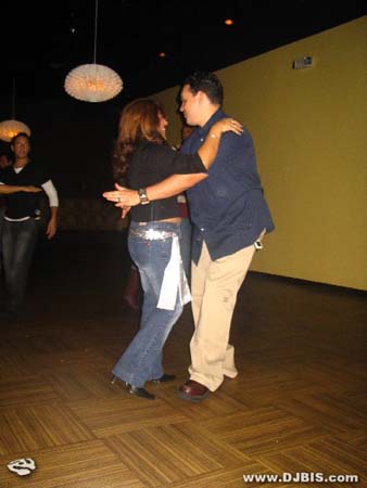 102405_salsa_na_ma_dance_party_jasmine_lounge_delaware_4