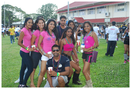 monkey_juice_campus_carnival_2011-067