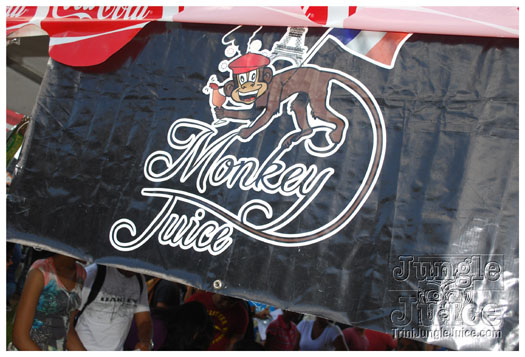 monkey_juice_campus_carnival_2011-080