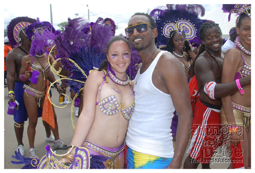 trini_carnival_2011_extras-013
