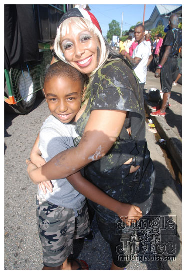 whyte_angels_jouvert_2011-084