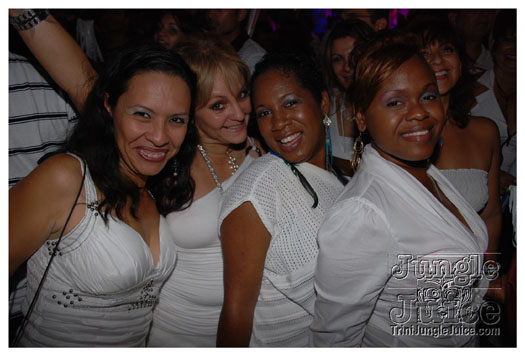 wicked_in_white_2011-011